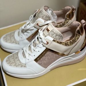 Brand New Michael Kors tennis shoes/sneakers. Pink, White, and Brown/Tan